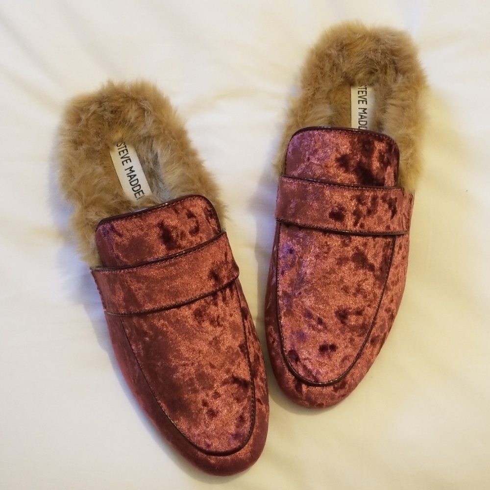 NWOT Steve Madden Kaden Velvet & faux fur Loafer